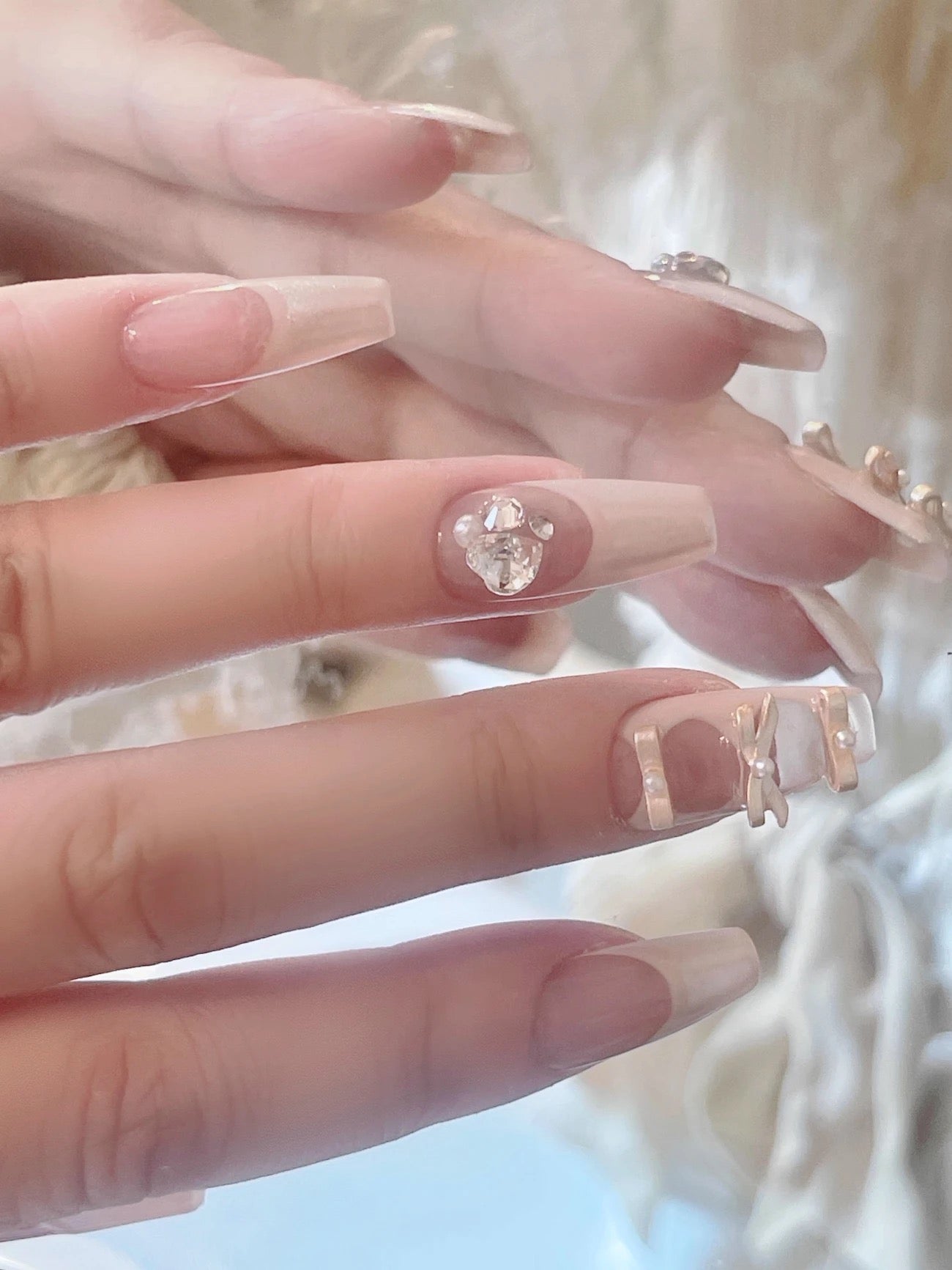 Glamour Bow & Crystal Tips