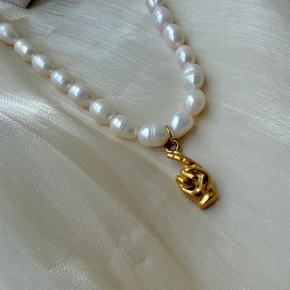 Mia’s Lucky Pearl
