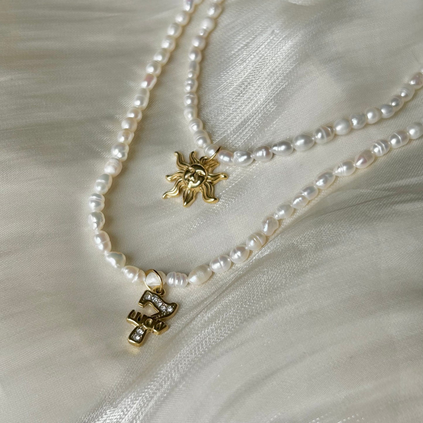 Natural White Freshwater Pearl Choker Necklace, 18K Gold Plated Stainless Steel Sun & Lucky 7 CZ Pendant, Adjustable 40-45cm Handmade Pearl Chain for Women