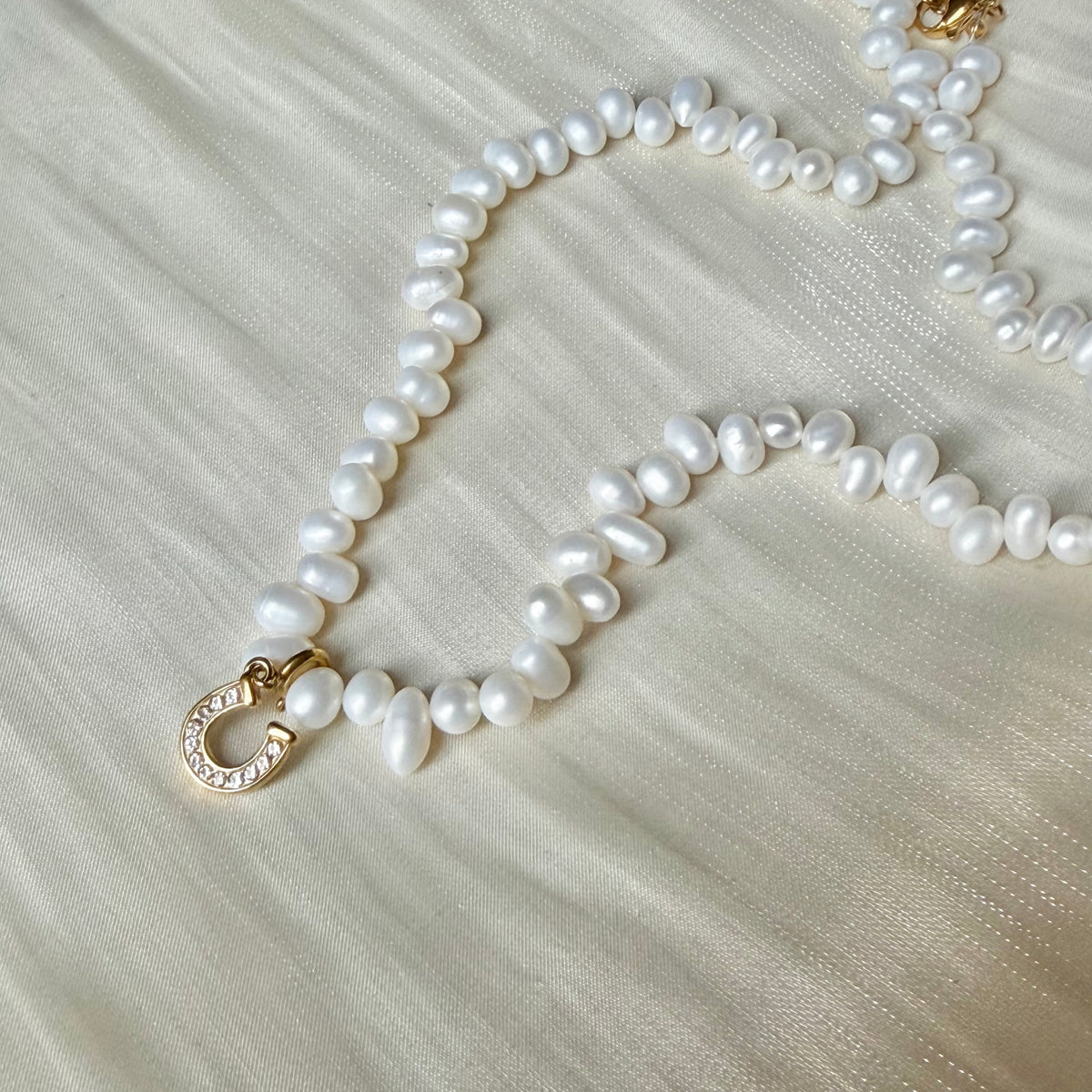 Handmade Lucky Horseshoe Natural Pearl Necklace | 43cm, Stainless Steel Clasp & Pendant