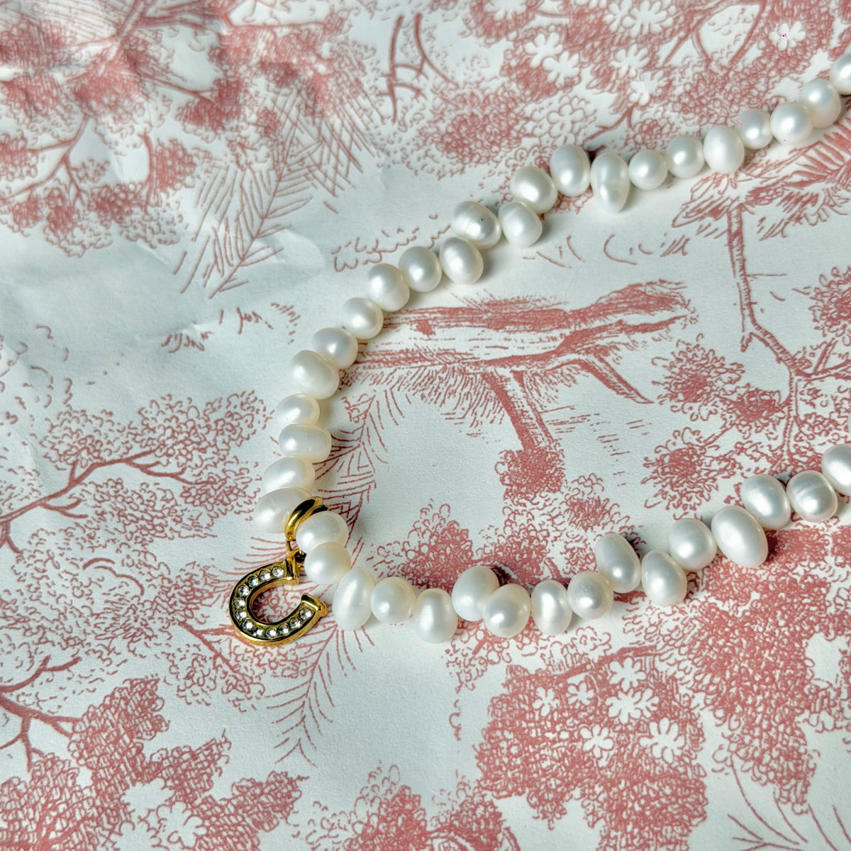 Handmade Lucky Horseshoe Natural Pearl Necklace | 43cm, Stainless Steel Clasp & Pendant