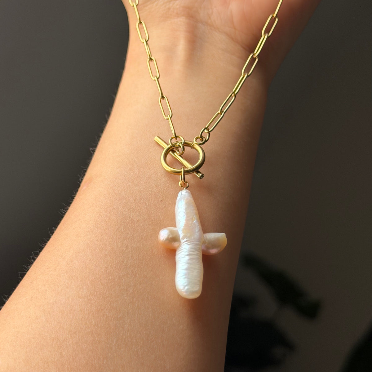 Handmade Cross-shaped Baroque Pearl Necklace | 45cm, Stainless Steel Toggle Clasp